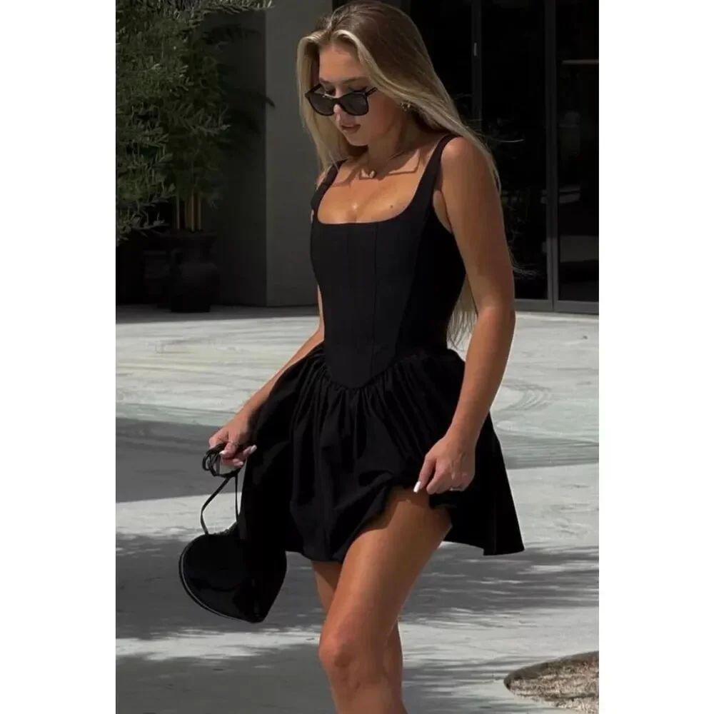 Blogger favorite ZARA crushed velvet corset mini dress, Small
